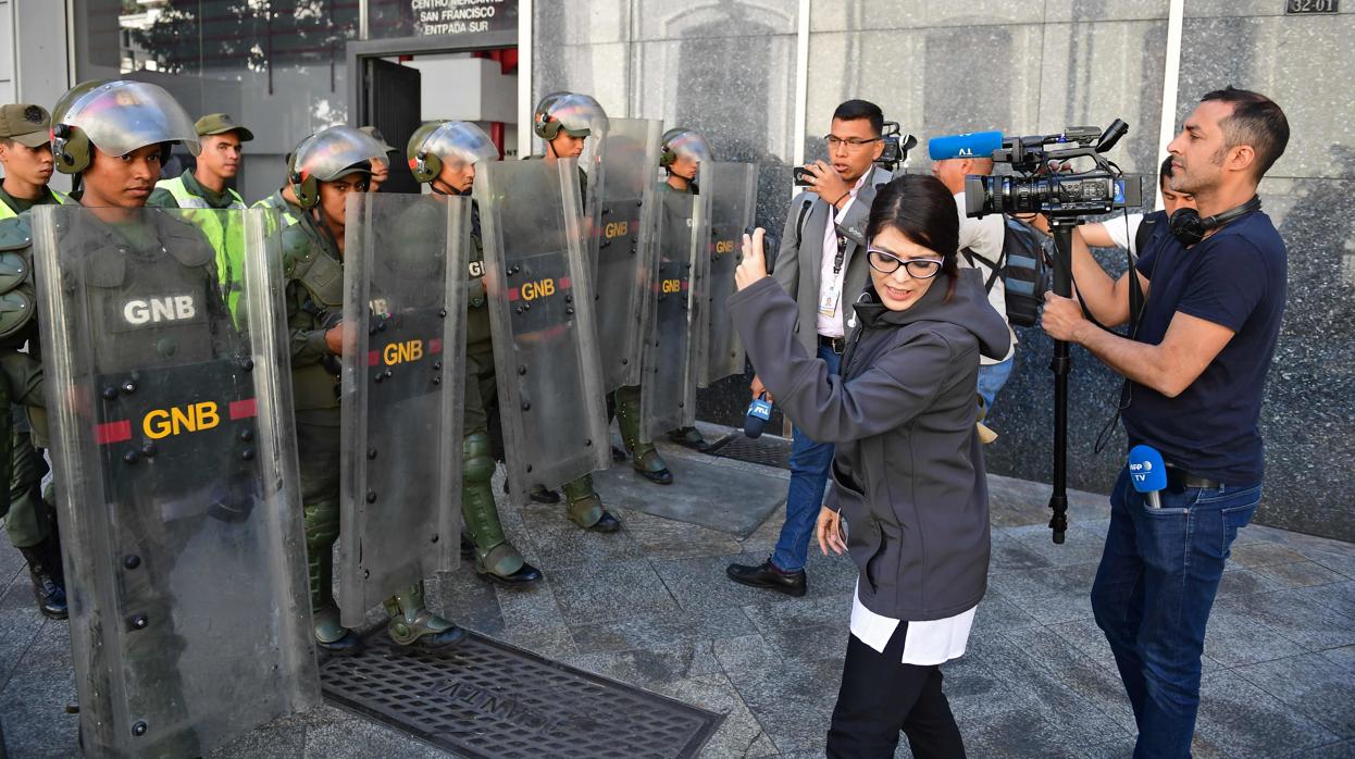 La Guardia Nacional Bolivariana impide el acceso de periodistas a la sede de la Asamblea Nacional