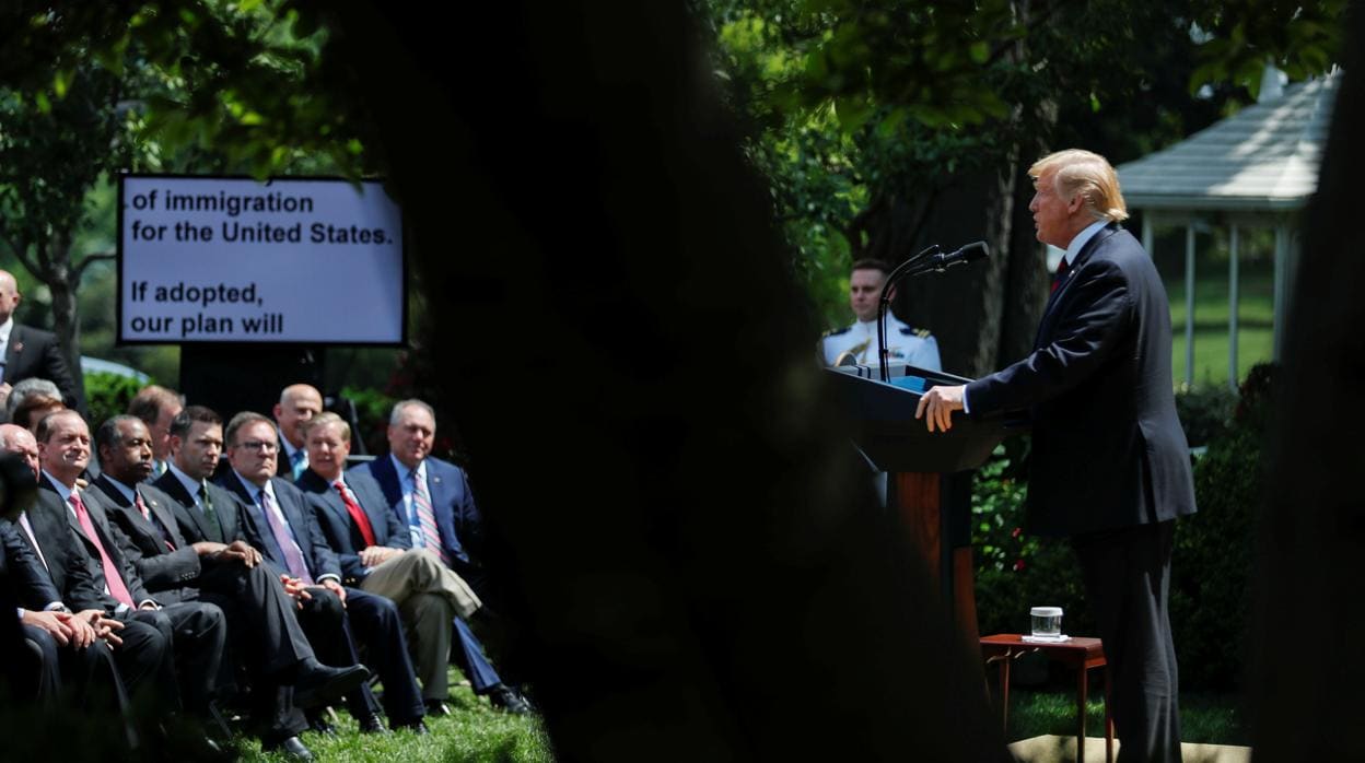 El presidente Donald Trump, ayer durante la rueda de prensa en la Casa Blanca