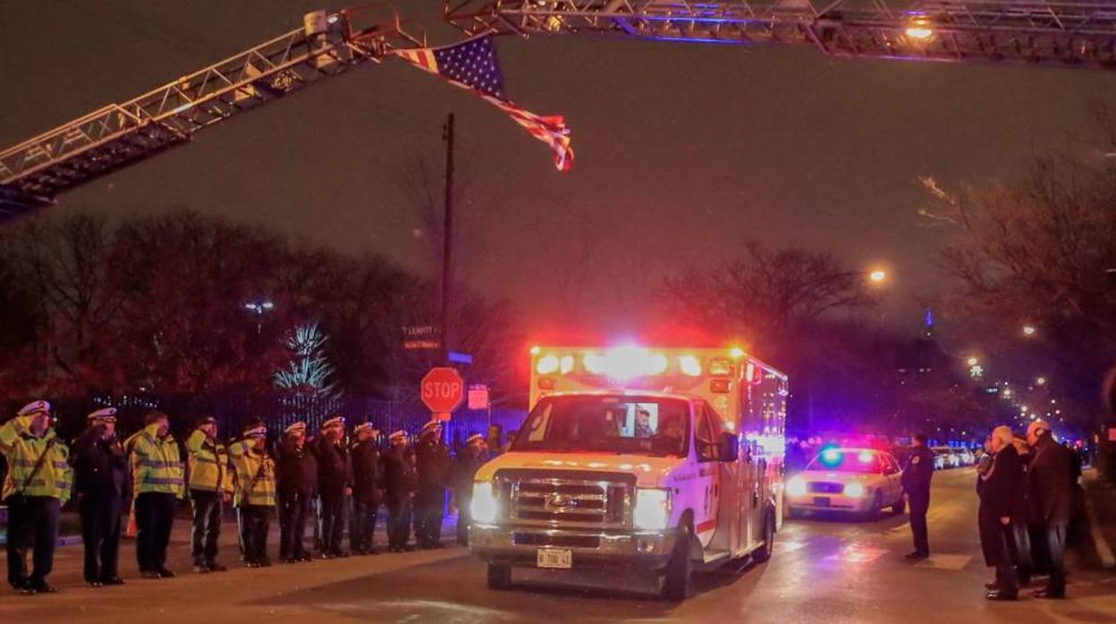 Una ambulancia del departamento de bomberos de Chicago