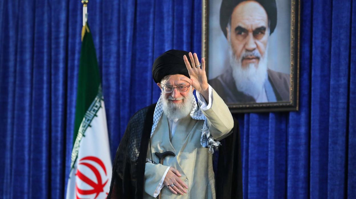 Irán apela a la resistencia frente a Estados Unidos en el 30 aniversario de la muerte de Jomeini