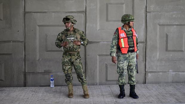 México ofrece a EE.UU. desplegar 6.000 soldados en su frontera sur para que no le impongan aranceles