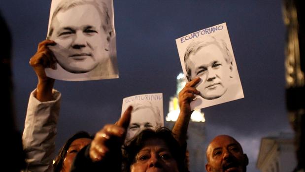 EE.UU. solicita formalmente a Reino Unido la extradición de Assange
