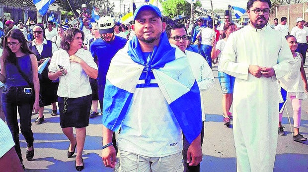 Nueve meses en la cárcel por prestar atención médica a los manifestantes nicaragüenses