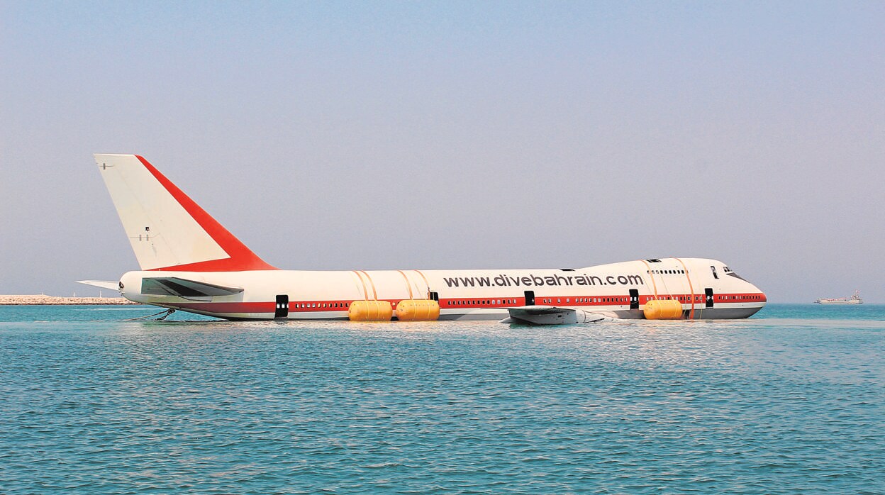 El Boeing 747, estrella del parque temático subacuático que inaugurará Bahréin en agosto