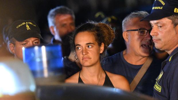 La Policía italiana detiene a la capitana del Sea Watch 3