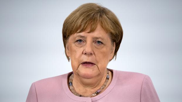 Merkel habla por primera vez sobre sus temblores y asegura estar bien