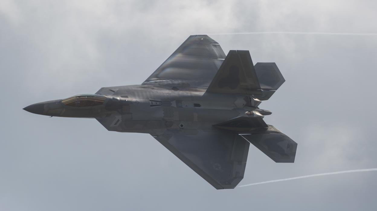 Un caza estadounidense F-22