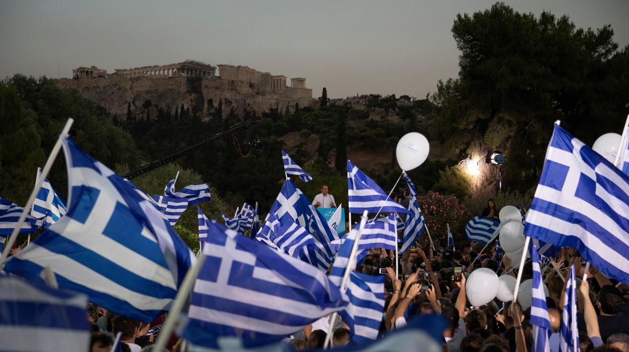 Mitsotakis en Atenas durante su último discurso antes de las elecciones de este domingo