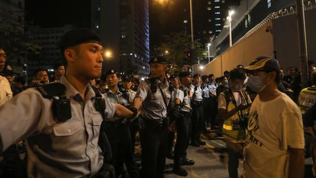 Las protestas de Hong Kong apuntan ahora a China