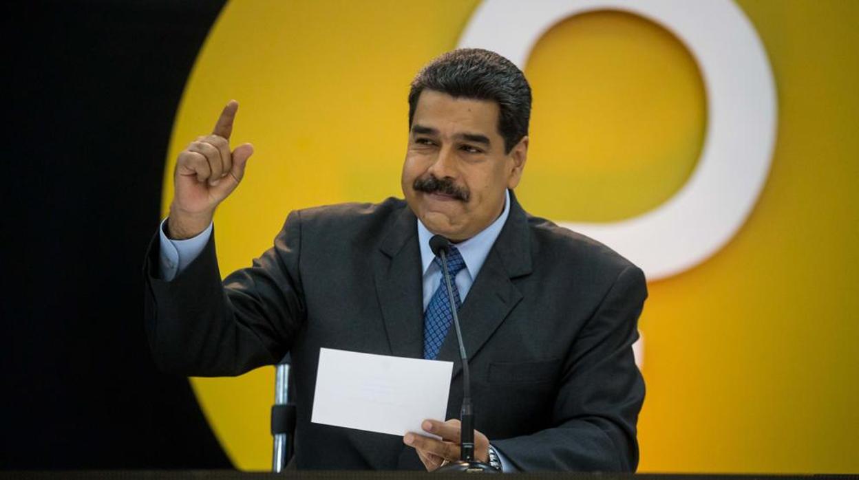 El presidente de Venezuela, Nicolás Maduro, en el acto de lanzamiento del «petro»