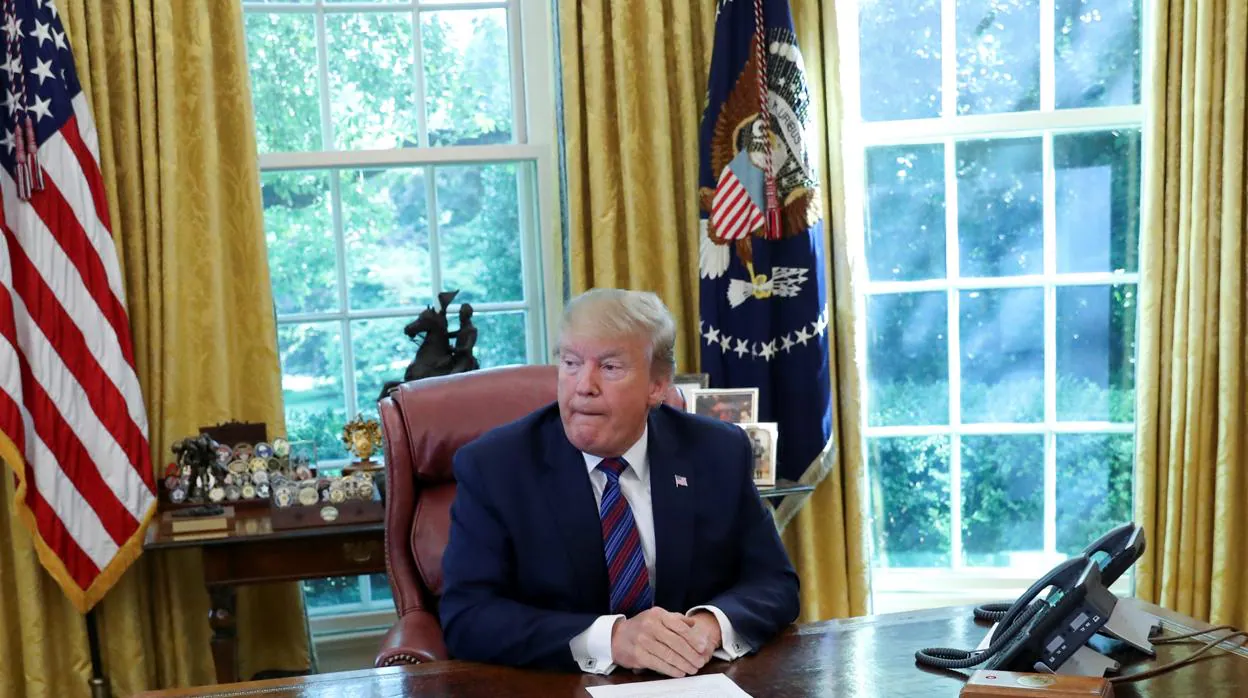Donald Trumo en su desapacho en la Casa Blanca