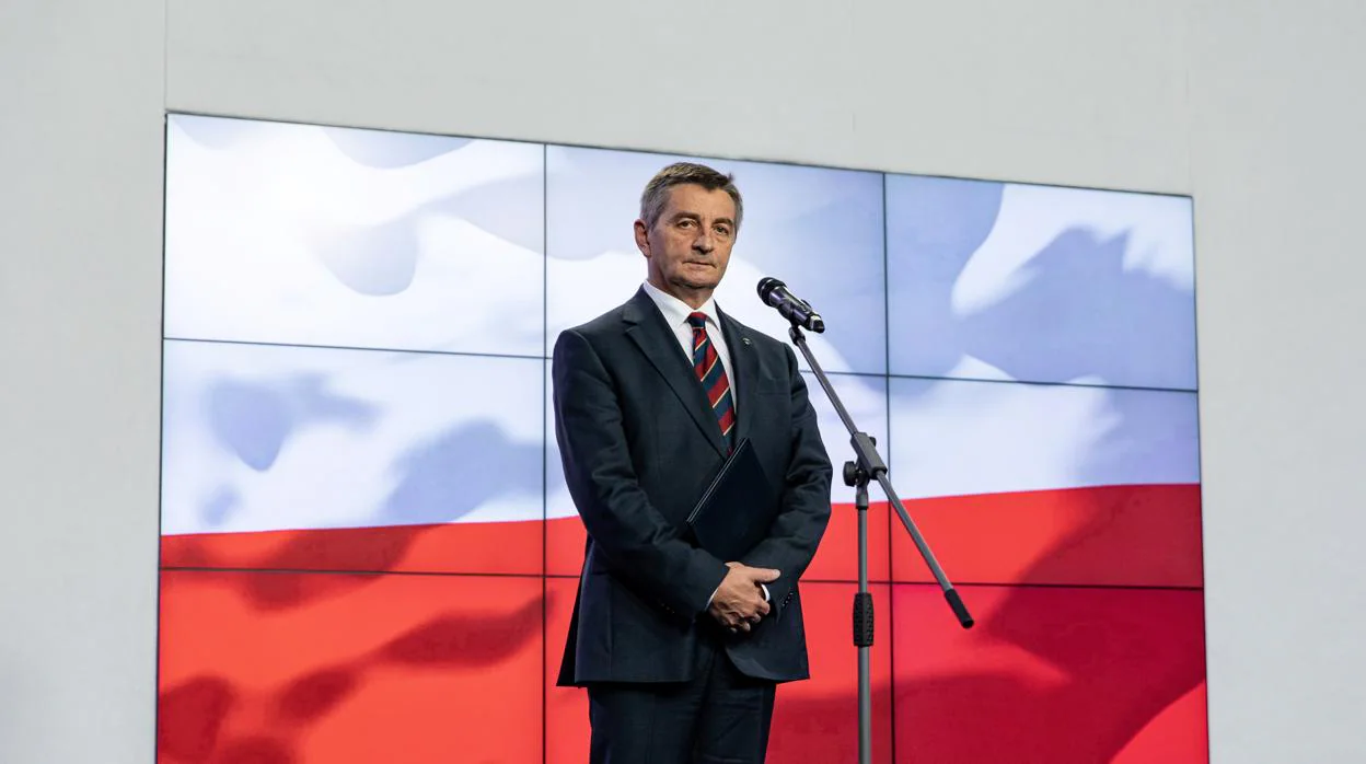 El presidente del Parlamento polaco, Marek Kuchcinski, anuncia hoy su dimisión