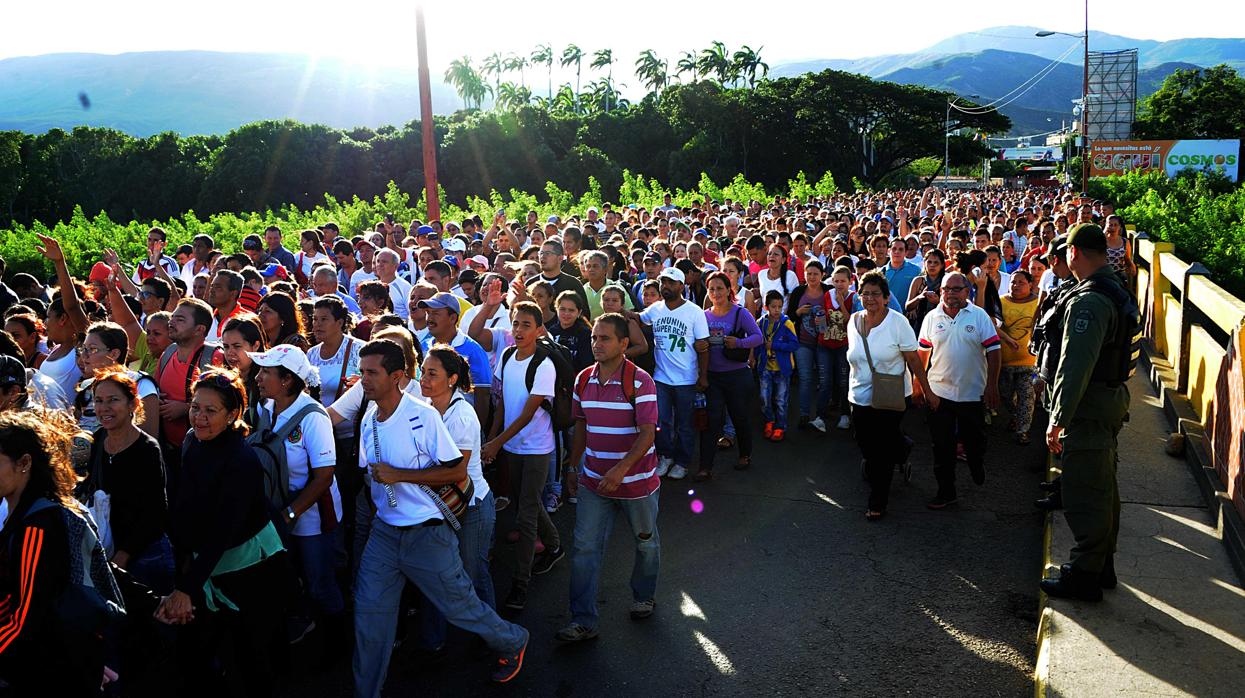 Guaidó alerta que los venezolanos en el exterior rozarán los 8 millones en 2020