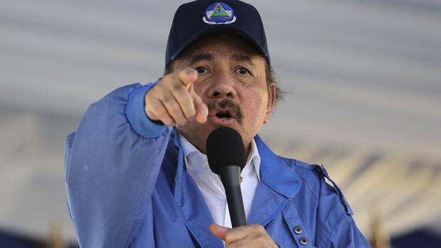 El régimen de Ortega decomisa 200 crucifijos a opositores en Nicaragua