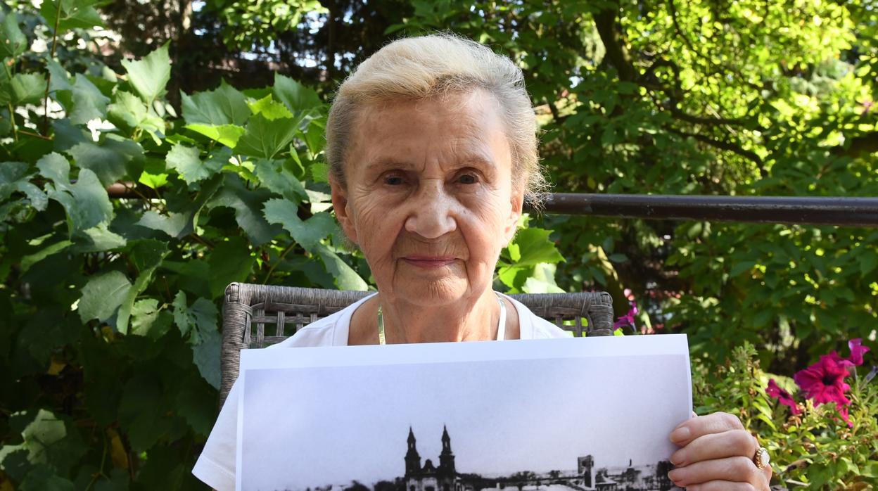 Zofia Burchacinska (91 años), superviviente del ataque