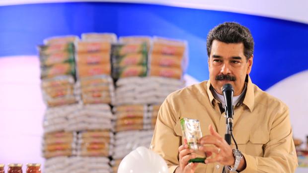 Maduro despliega tropas y anuncia un sistema de misiles en la frontera con Colombia