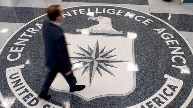 La CIA extrajo a su principal espía de Rusia por miedo a que le delatara Trump