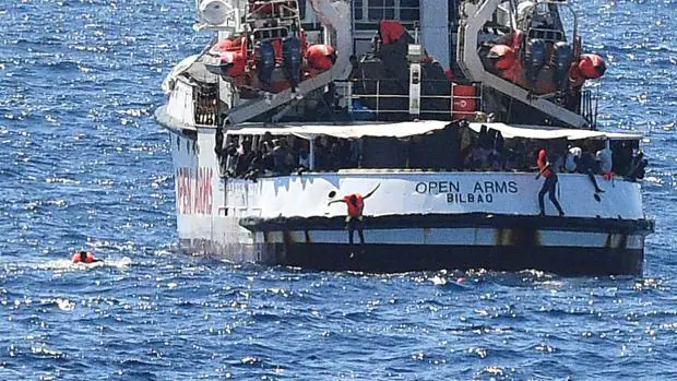 España no participará en el reparto de inmigrantes que los barcos de ONG rescaten en el Mediterráneo