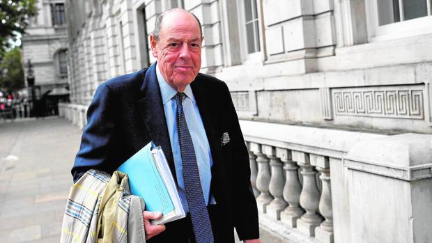 Sir Nicholas Soames: «Podríamos perder Irlanda del Norte y Escocia»