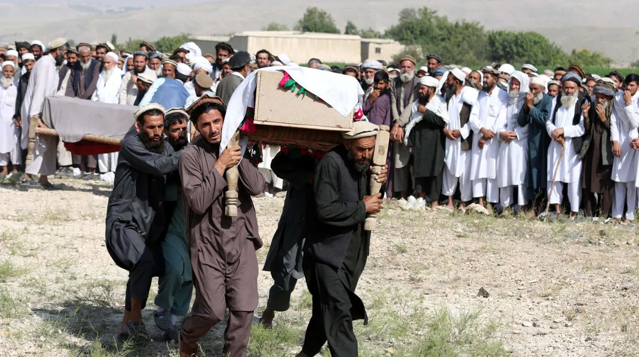 La violencia devuelve a Afganistán a los días más sangrientos de la guerra