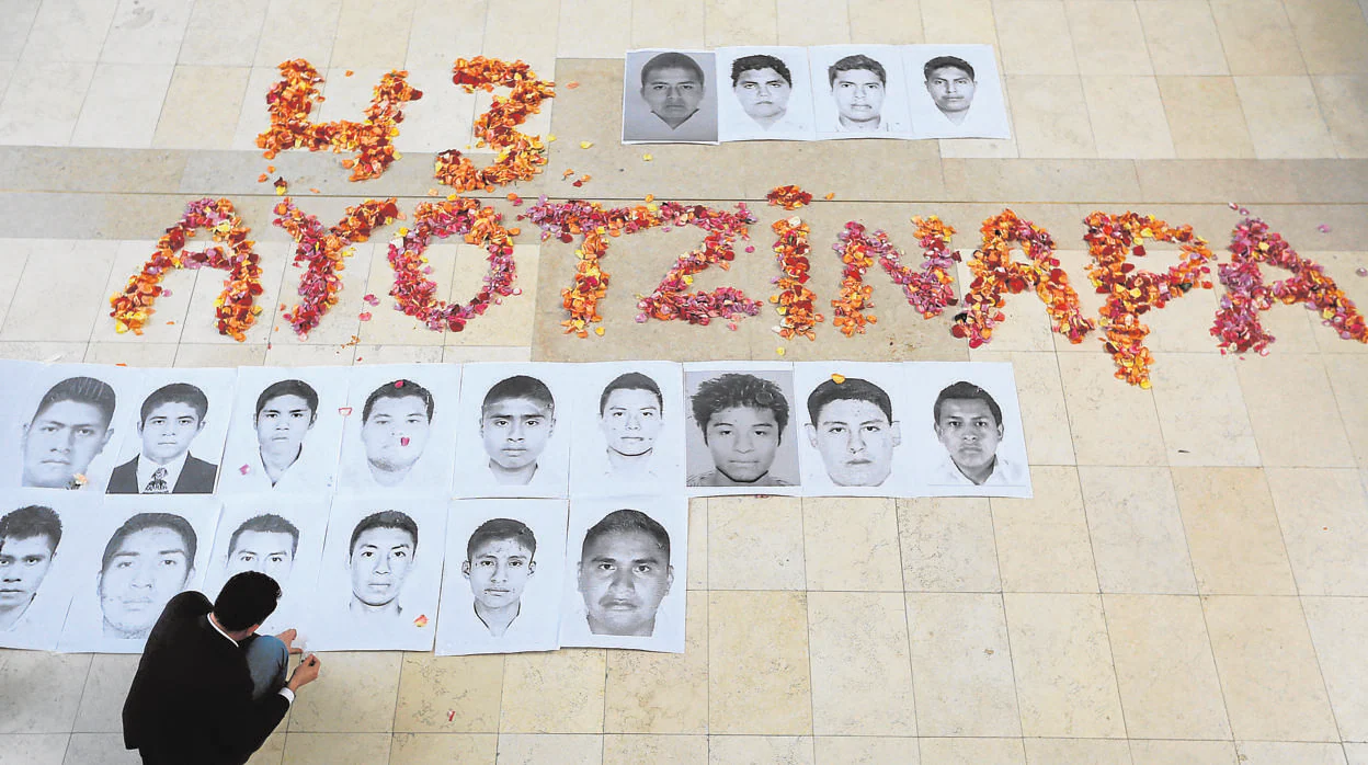 La repulsa por el crimen de los 43 desaparecidos fue internacional. Aquí una imagen tomada en Bogotá, Colombia