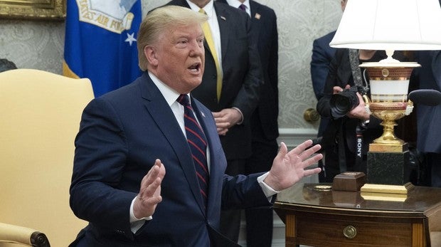 Trump asegura que mantiene los aranceles a España porque no invierte lo suficiente en Defensa