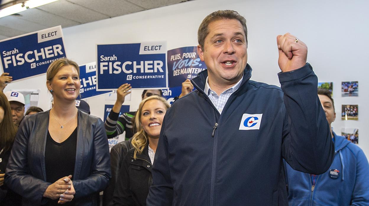 Andrew Scheer, de campaña en Toronto