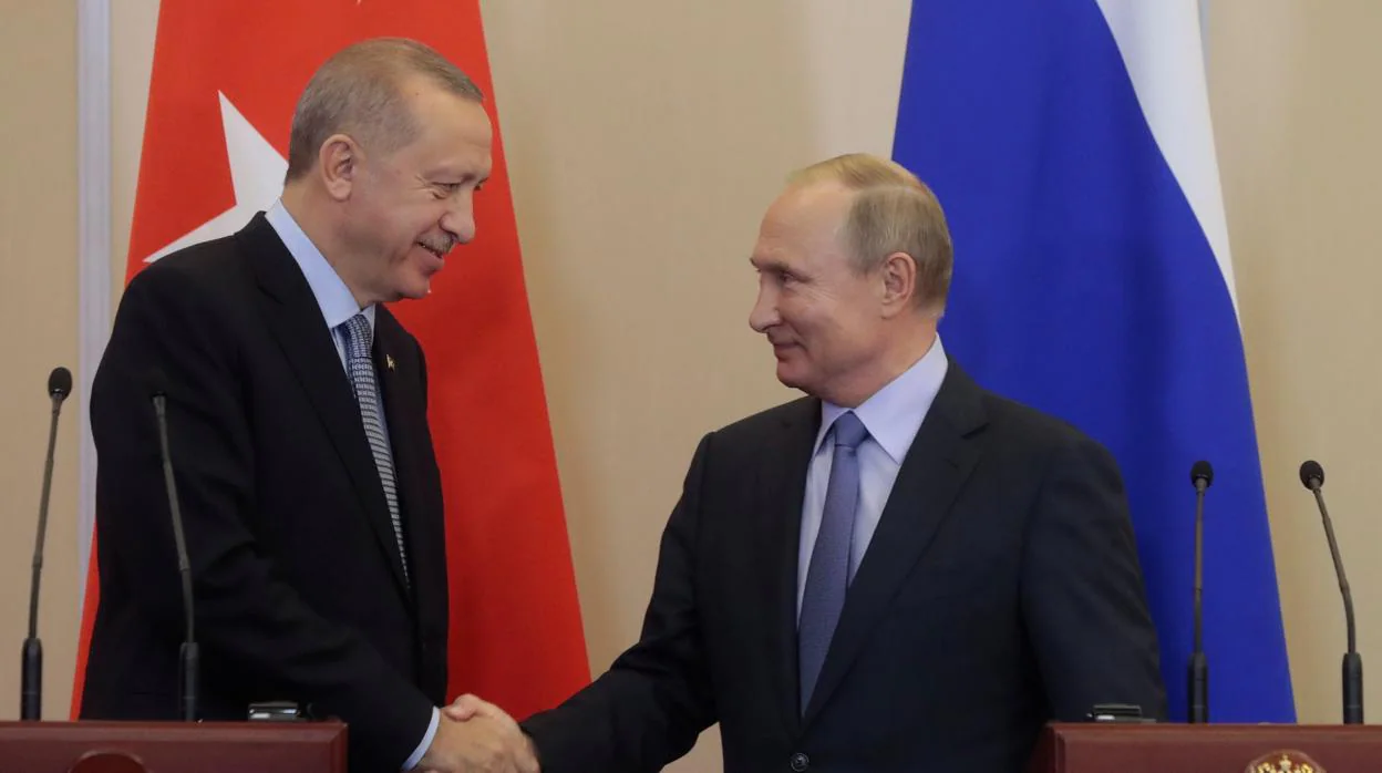 Erdogan y Putin, este martes en la rueda de prensa ofrecida en Sochi