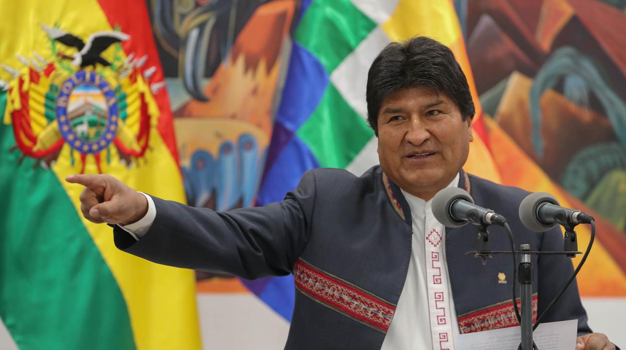 Evo Morales es virtual ganador en primera vuelta a punto de cerrar el conteo