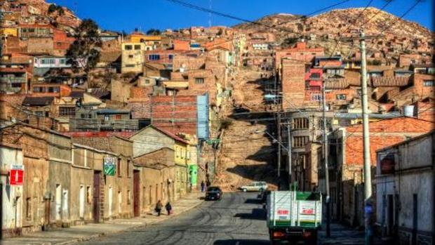 Muere una adolescente víctima de una brutal violación grupal en Bolivia tras dos semanas de agonía