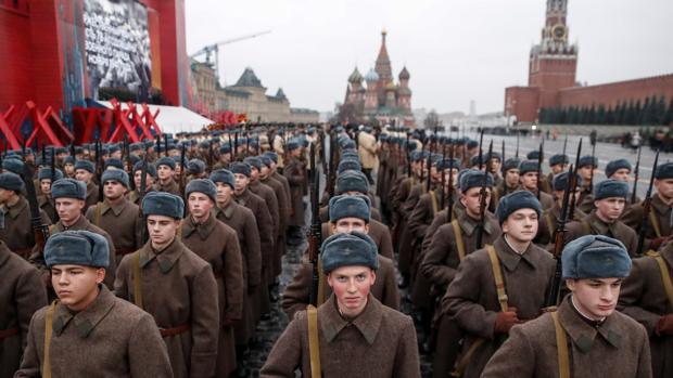 Putin termina de implantar definitivamente otro desfile militar de exaltación de la victoria en la II Guerra Mundial