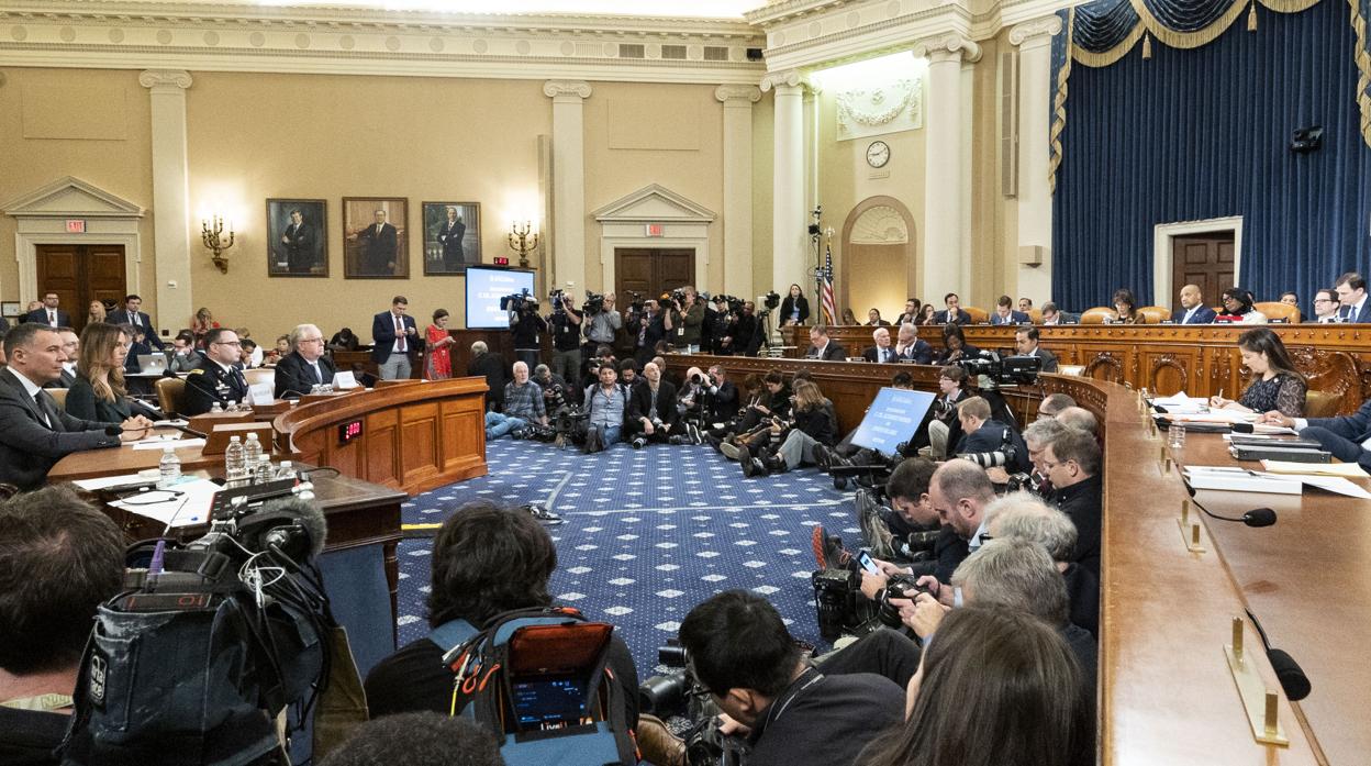 Un testigo afirma que una reunión de Madrid fue clave para las presiones de Trump a Ucrania