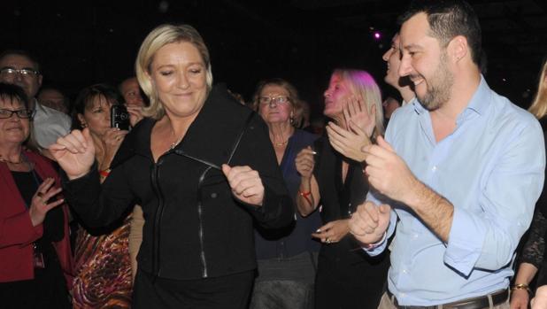 Nace en Italia el fenómeno de «las sardinas», contra el populismo de Salvini