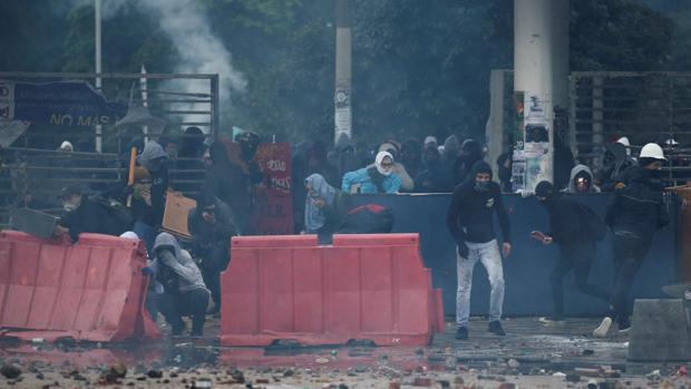 Batalla campal en la Plaza de Bolívar de Bogotá