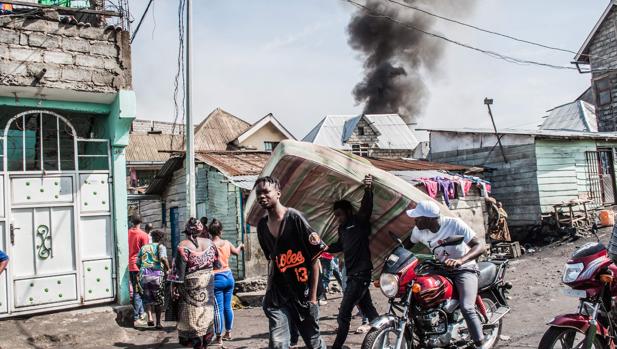 Al menos 24 muertos tras estellarse un avión en la ciudad congoleña de Goma