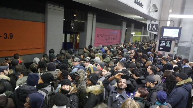 Prueba de fuerza, Macron contra sindicatos del transporte público