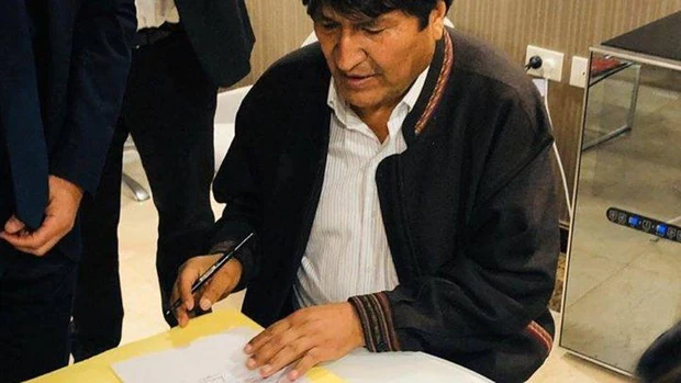Evo Morales se refugia en Argentina