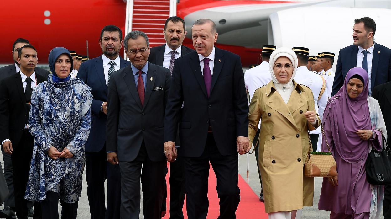 El presidente turco, Recep Tayyip Erdogan, este miércoles a su llegada a Kuala Lumpur