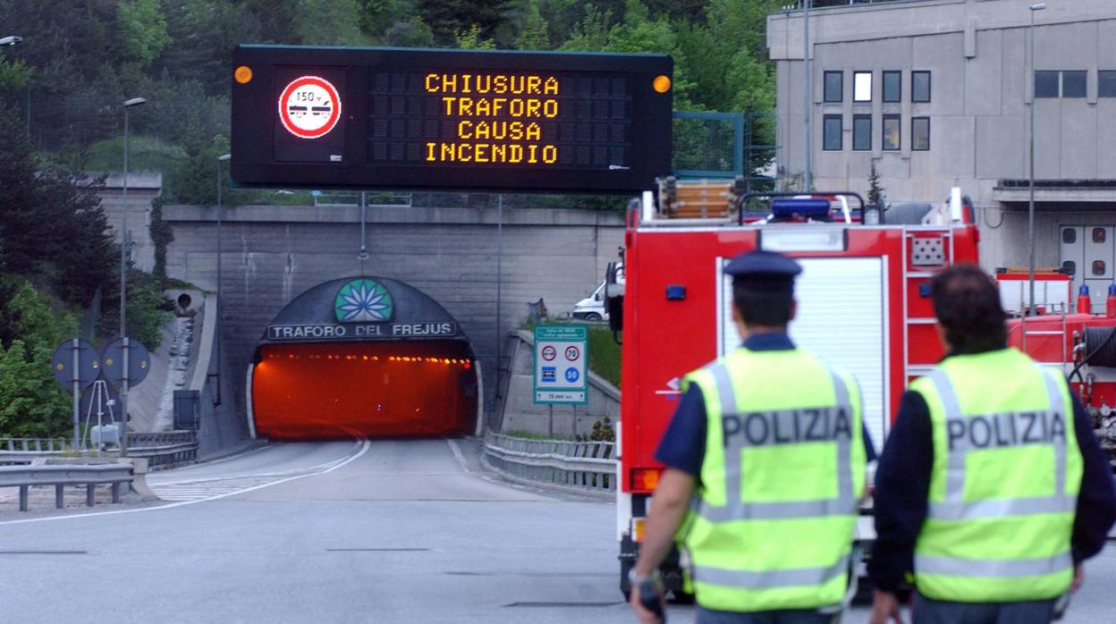 Campaña del Movimiento 5 Estrellas para suspender las concesiones de autopistas italianas a los Benetton