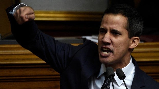 Guaidó se enfrenta a un duelo decisivo con Maduro para liberar a Venezuela