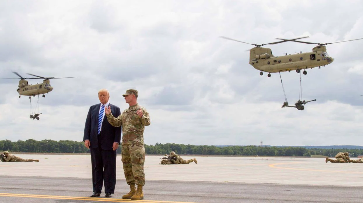 Trump visita una base militar en Nueva York en 2018 EJÉRCITO EE.UU.