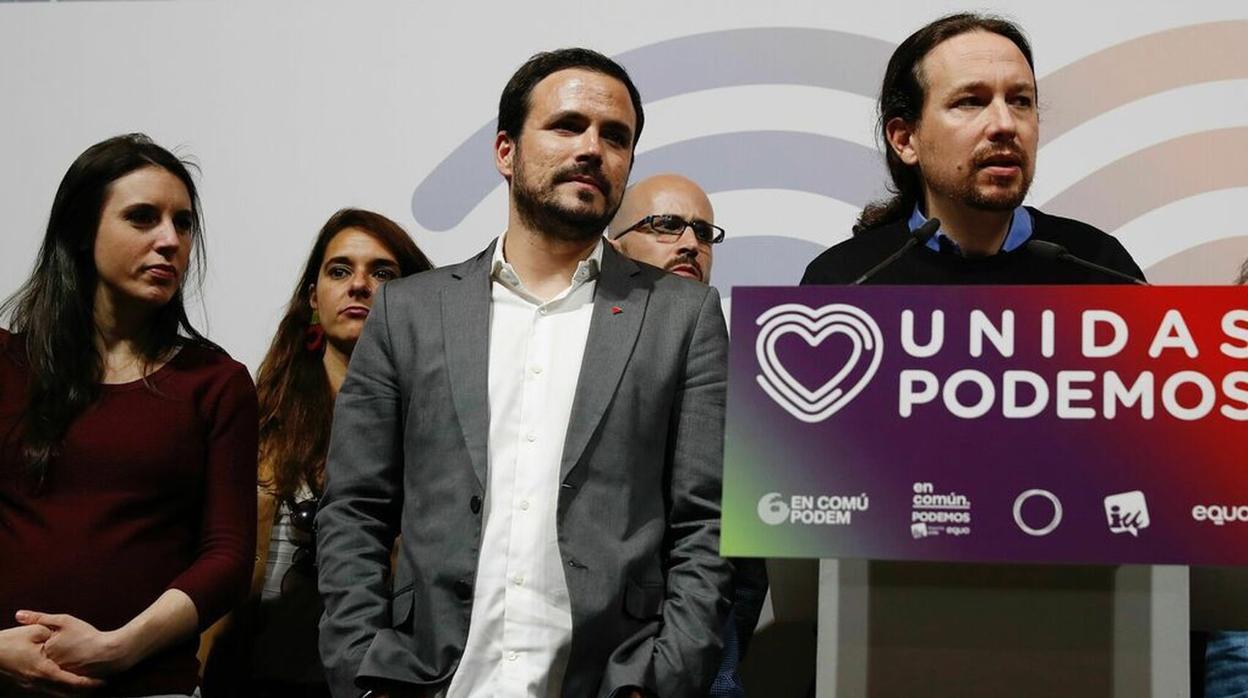 Irene Montero (ministra de Igualdad), Alberto Gazón (ministro de Consumo) y Pablo Iglesias (vicepresidente)