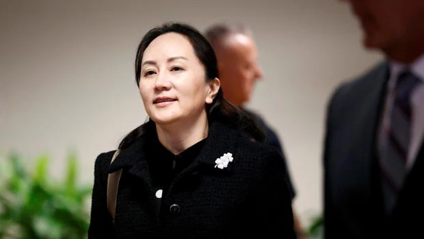 China pide a Canadá que libere a la «heredera» de Huawei al empezar la vista de su extradición a EE.UU.