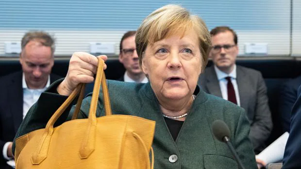 Merkel acusa a Alternativa para Alemania de querer «destruir la democracia»