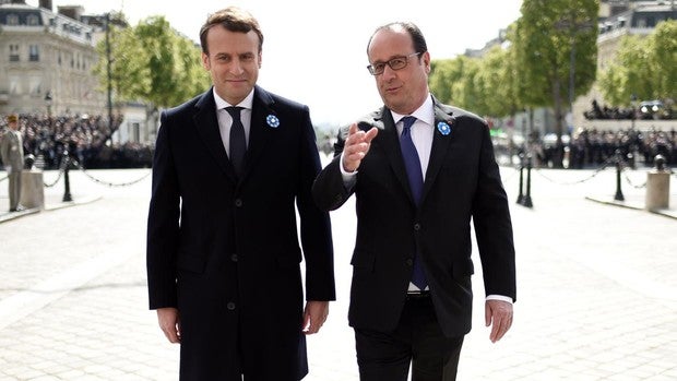 Hollande y Macron se disputan el título de presidente más impopular de la V República