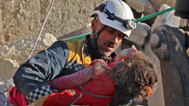 Al menos 15 civiles muertos en Idlib en el día de la negociación entre Putin y Erdogan