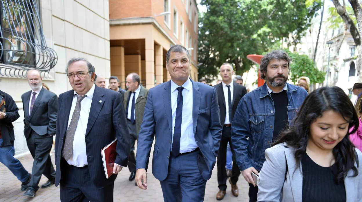 La Fiscalía de Ecuador pide ocho años de prisión para el expresidente Rafael Correa