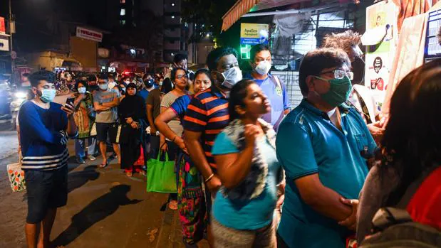 India impone el mayor confinamiento de la historia para frenar el coronavirus