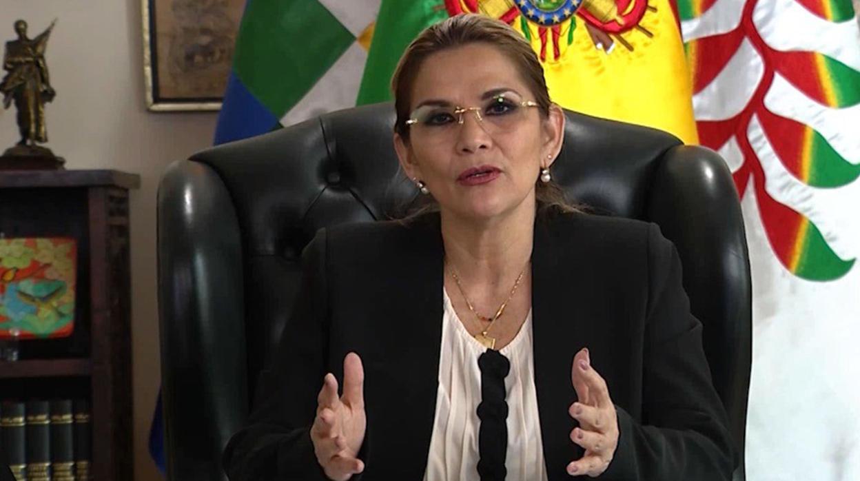 La presidenta interina de Bolivia, Jeanine Áñez