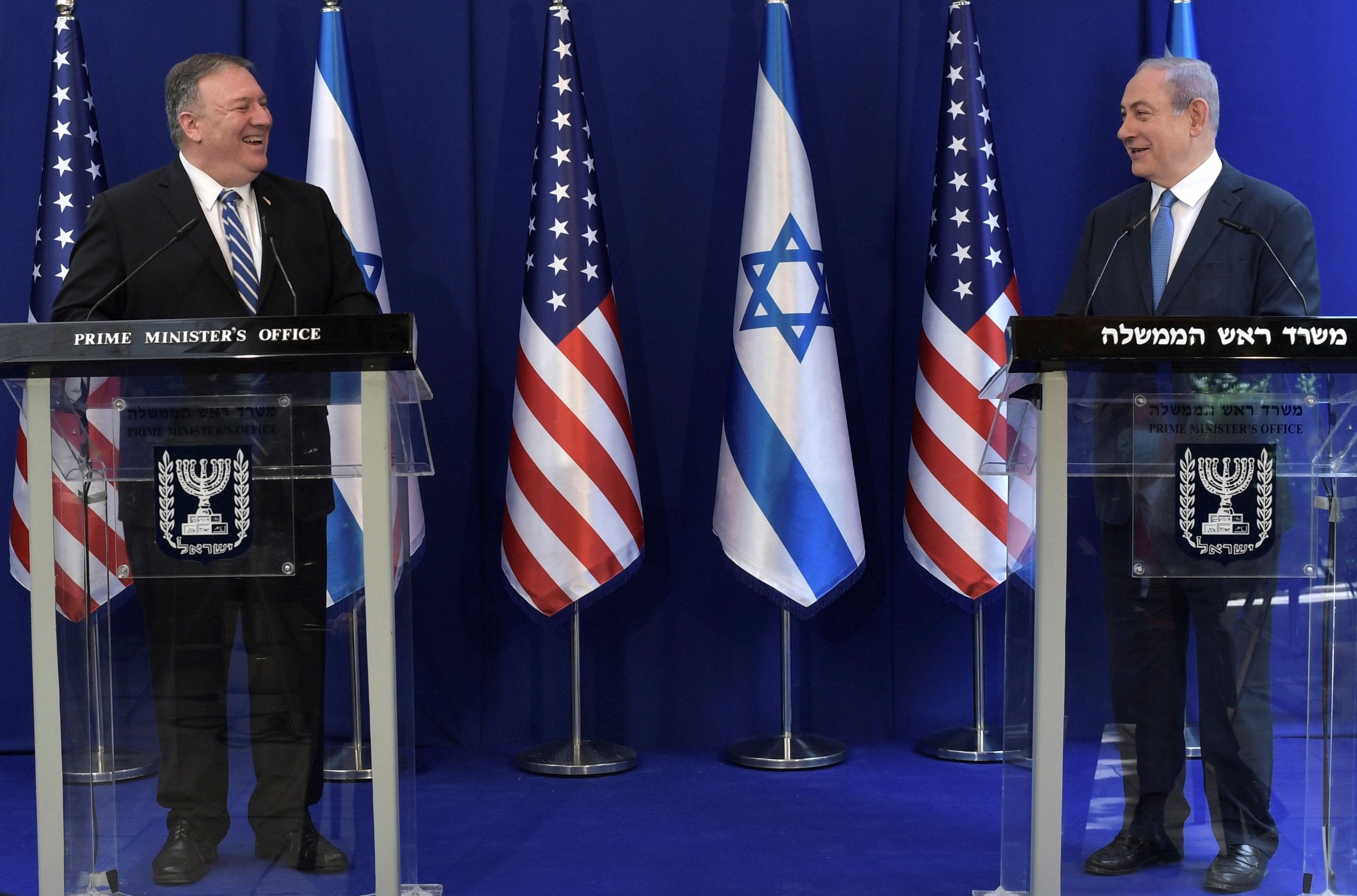 El secretario de Estado de EE.UU., Mike Pompeo, y el primer ministro israelí, Benjamín Netanyahu, durante la rueda de prensa ofrecida en Jerusalén